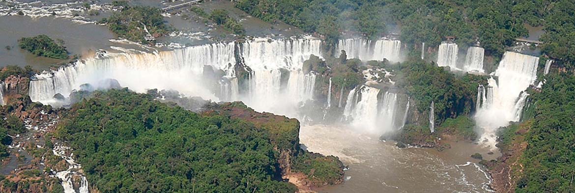 Iguazu, vue aérienne des chutes